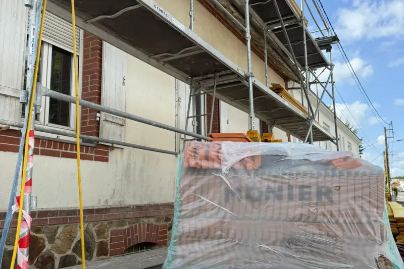 Façade et boiseries traitées par Matel Couverture